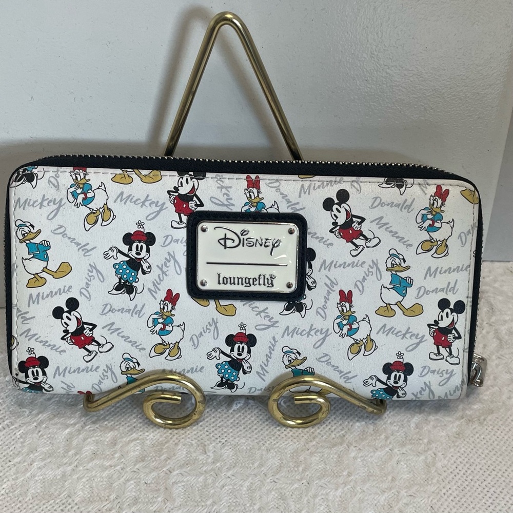 Loungefly Disney Characters  Print Wallet‎ - White and Multicolor - Picture 2 of 11